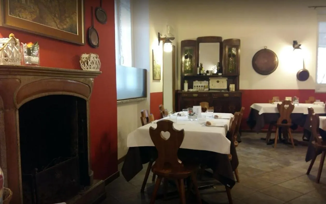 Albergo Ristorante Coppa Dazio 3*,